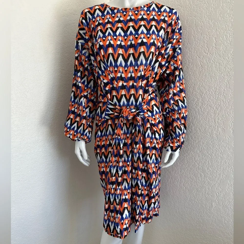 ZARA Dress Pleated Geometric Print Size M • BLOGGER FAVORITE • NEW WITH TAGS •